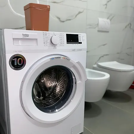 Royal Apartment Golem (Tirana)