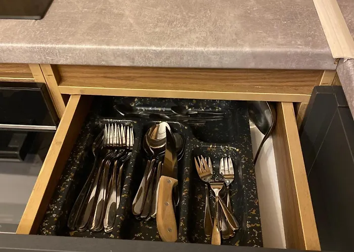 Royal Apartmán Golem (Tirana)